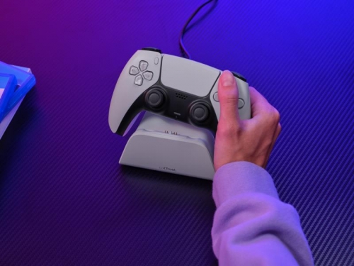 Incarcator pentru controller PS5 Trust GXT 255W, material ABS, alb