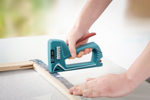 Capsator manual tip tacker Novus J-11, capsare cu sarma subtire, plastic ABS