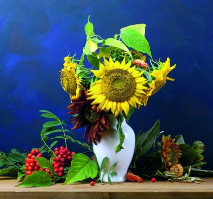 Calendar cu imagini Bouquets, 31.5 x 48 cm, 12 file, 2025