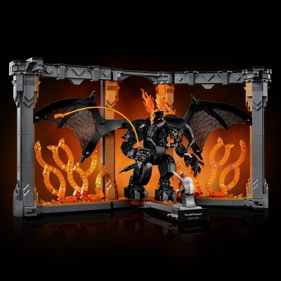 Stapanul inelelor: Diorama pentru biblioteca cu un Balrog 10367 LEGO Icons (Creator Expert)