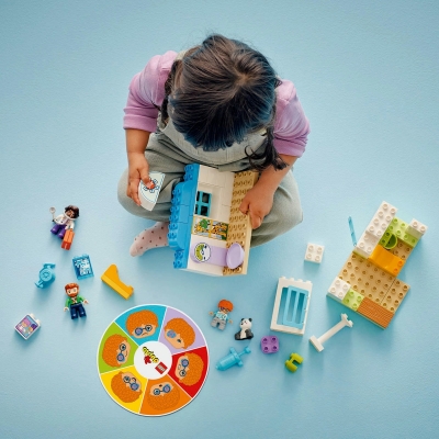 Prima vizita la doctor 10449 LEGO DUPLO