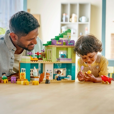 Casa moderna de familie 3 in 1, cu figurine 10470 LEGO DUPLO