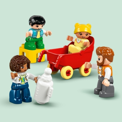 Casa moderna de familie 3 in 1, cu figurine 10470 LEGO DUPLO