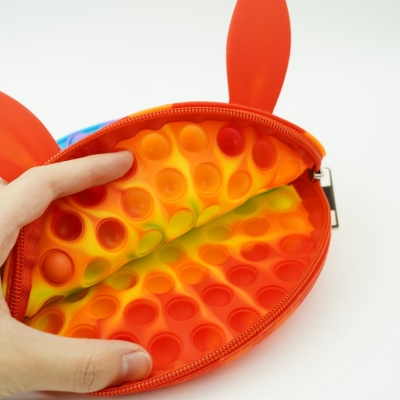 Geanta Pop it Now and Flip it, 17 cm, model Iepure multicolor