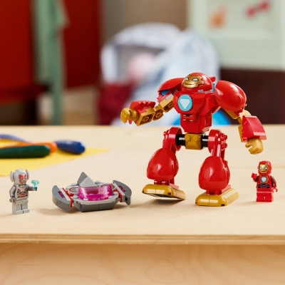 Ultron vs Iron Man 11209 LEGO Marvel Super Heroes