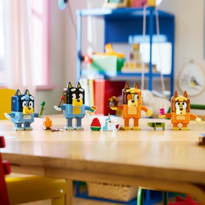 Familia lui Blue din caramizi 11217 LEGO Bluey