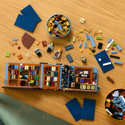 Librarie Sanctuarul cartilor 11379 LEGO Icons