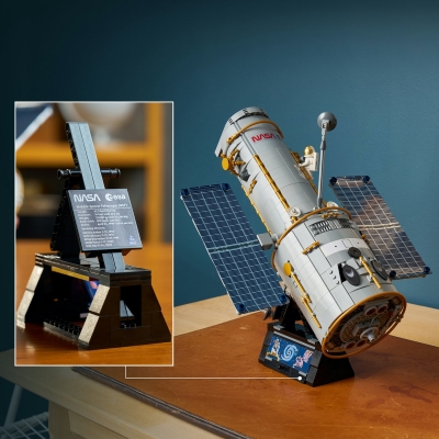 Telescopul spatial Hubble 11382 LEGO Icons (Creator Expert)