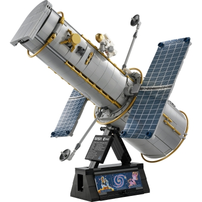 Telescopul spatial Hubble 11382 LEGO Icons (Creator Expert)