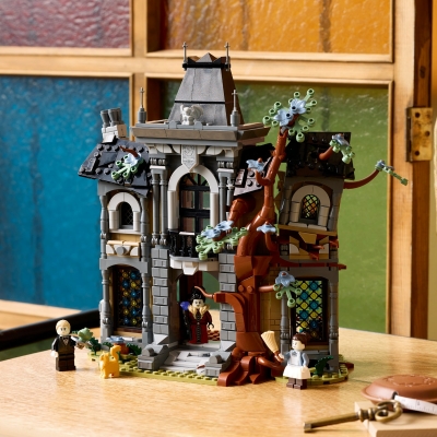 Conacul primarului 11383 LEGO Icons (Creator Expert)