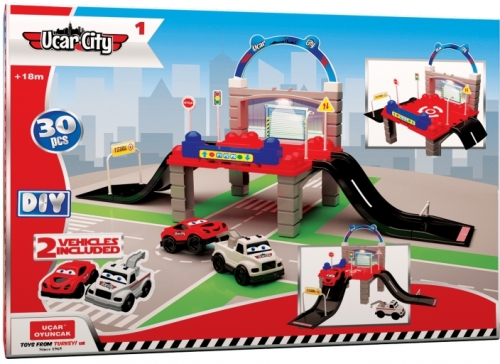 Ucar City cu 2 masini incluse, 30 piese, UFI