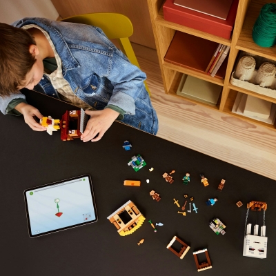 Atacul baloanelor Ghast asupra satului 21273 LEGO Minecraft