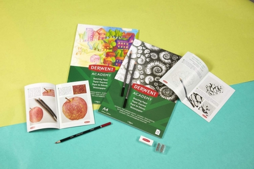 Set 12 creioane colorate, calitate superioara, pentru artisti aspiranti, Derwent Academy