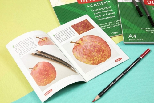 Set 12 creioane colorate, calitate superioara, pentru artisti aspiranti, Derwent Academy