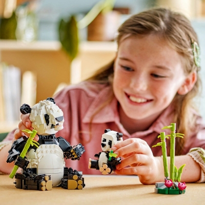 Animale salbatice: Familia de ursi panda 31165 LEGO Creator