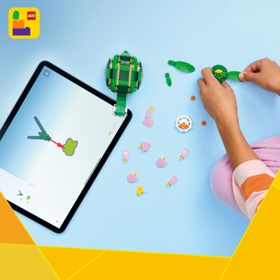 Broasca-testoasa cu o floare de nufa 31377 LEGO Creator