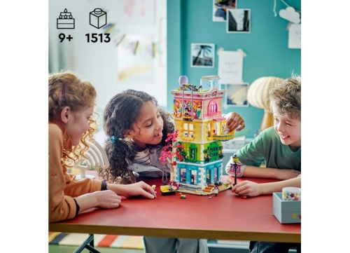 Centrul recreativ al comunitatii din Heartlake 41748 LEGO® Friends