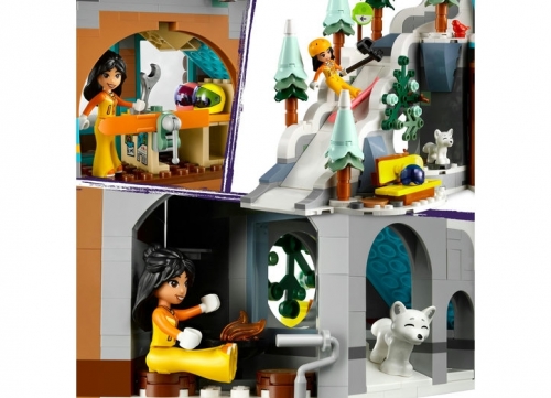 Partie de schi si cafenea 41756 LEGO Friends