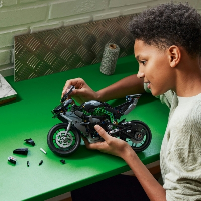 Motocicleta Kawasaki Ninja H2R 42170 LEGO Technic