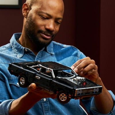Masina Dodge Charger R/T din Fast and Furious 42231 LEGO Technic