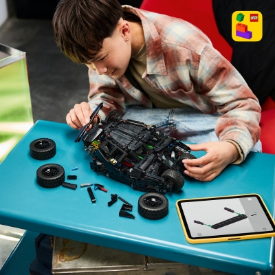 Batmobile Tumbler 42239 LEGO Technic