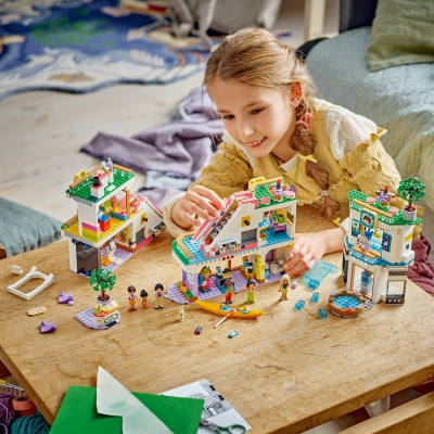 Mallul din orasul Heartlake 42604 LEGO Friends