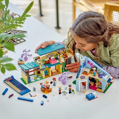 Casele lui Olly si Paisley 42620 LEGO Friends