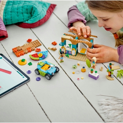 Chiosc de smoothie-uri pe plaja 42625 LEGO Friends