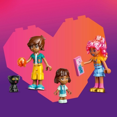 Magazinul de dulciuri din orasul Heartlake 42649 LEGO Friends