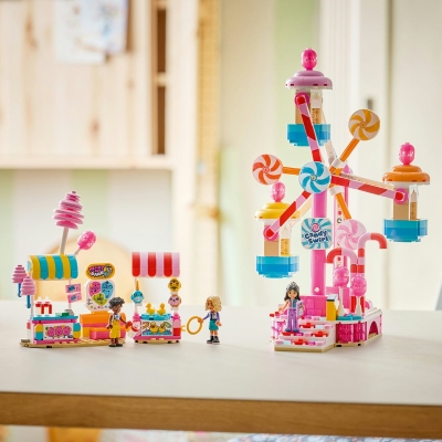 Roata Ferris cu bomboane si briose 42700 LEGO Friends