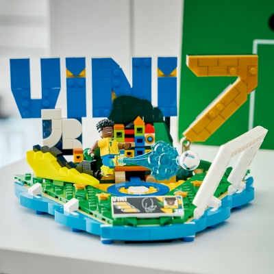 Vini Jr. – Momente importante din fotbal 43027 LEGO Editions