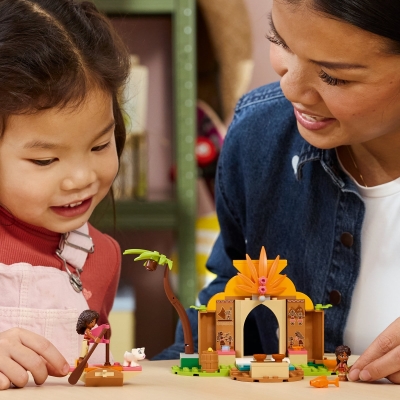 Casa traditionala si barcuta 43282 LEGO Disney Moana