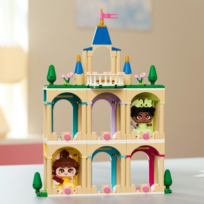 Miniprintesele Belle si Tiana la castel 43291 LEGO Disney Princess