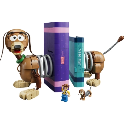 Opritoare de carti Cainele Slinky din Povestea jucariilor 43301 LEGO Disney