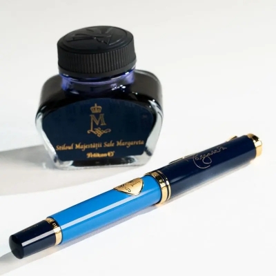 Stilou Pelikan Editie Regala limitata Majestatea Sa Margareta, penita aur 18k, accesorii placate cu aur