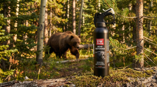 Kit aparare impotriva ursilor, spray autoaparare cu piper Bear Defender TW1000 si Husa - teaca TW1000
