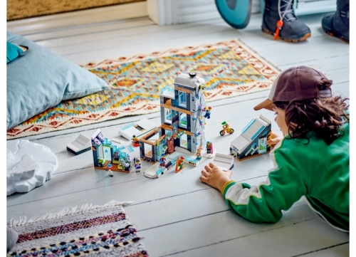 Centru de ski si escalada 60366 LEGO City