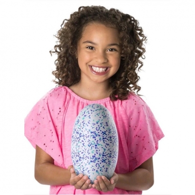 Figurine gemenii mov sau turcoaz Hatchimals Spin Master