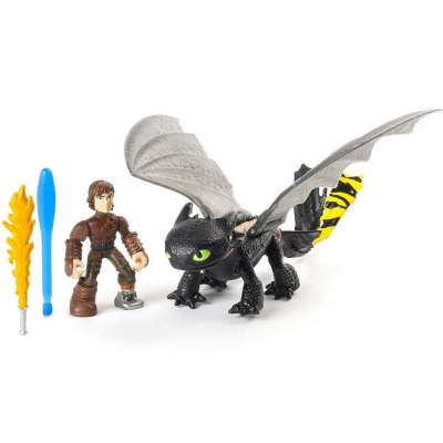 Figurina dragon cu calaret Hiccup si Stirbul Spin Master
