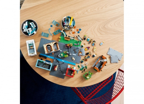 Centrul orasului 60380 LEGO City