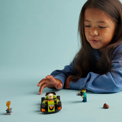 Masina de curse verde 60399 LEGO City