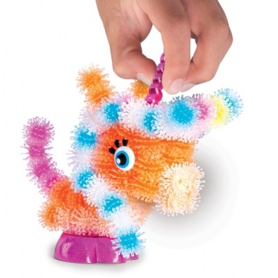 SET CREATIV SPIN MASTER BUNCHEMS UNICORNI STRALUCESC IN INTUNERIC