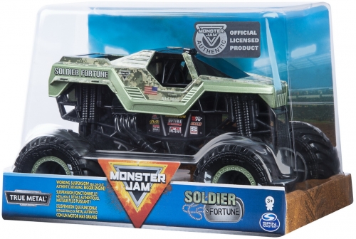 Masina de jucarie Macheta Metalica, scara 1 la 24,  Soldier Fortune Monster Jam Spin Master