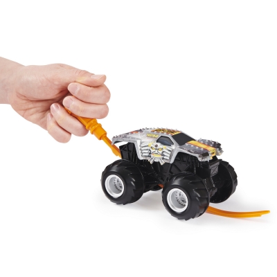 Masina de jucarie Max-d Seria Spin Rippers, scara 1 la 43, Monster Jam Spin Master