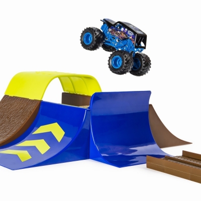 Masina de jucarie set cascadorii rampa Campionilor Monster Jam Spin Master