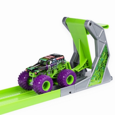 Masina de jucarie si pista cu lansator Doboara-l pe Grimm Monster Jam Spin Master