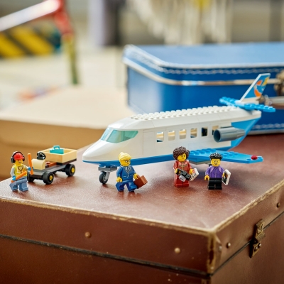 Avion cu reactie pentru pasageri 60492 LEGO City