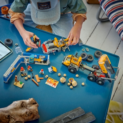 Camion basculant si incarcator frontal 60494 LEGO City