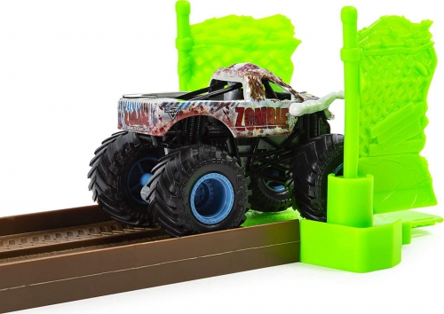 Masina de jucarie macheta set cascadorii Doboara-l pe Zombie Monster Jam Spin Master