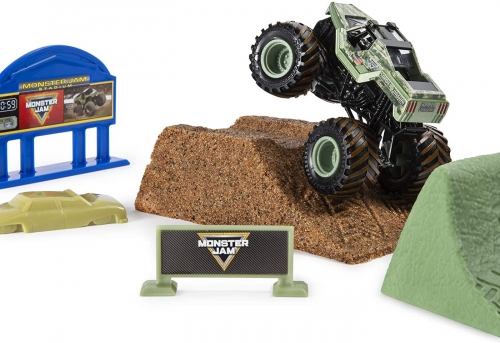 Masina de jucarie macheta Soldier Fortune set cu nisip kinetic si accesorii cu rampa Monster Jam Spin Master